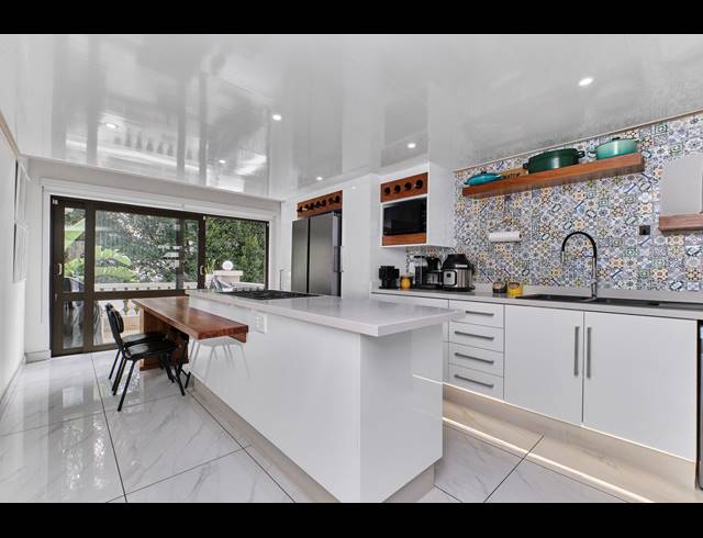 1 BEDROOM APARTMENT TO LET IN MELROSE
